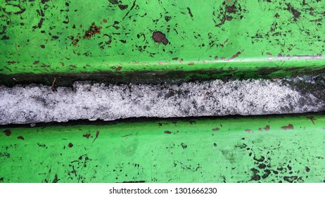 Green pattern with snow