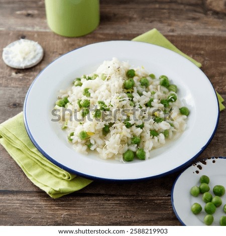 Green pea risotto with black pepper and cheese