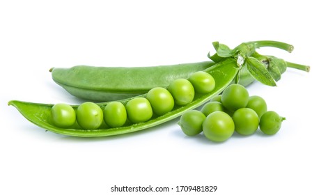 зеленый горошек овощная фасоль, изолированная на белом фоне