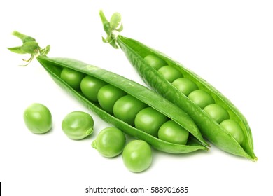 Green peas in closeup - Shutterstock ID 588901685