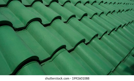 Green Roof Tiles Are Typically Manufactured From Locally Accessible Materials Such As Terracotta Or Slate And Are Meant To Withstand Rain. Some Clay Tiles Have A Waterproof Coating.