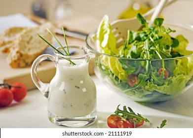 Green Salad And Chive Dressing