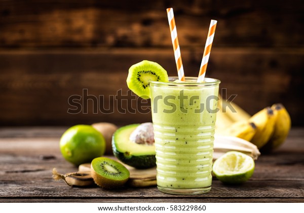 green smoothie kiwi banana and avocado, healthy\
eating, superfood