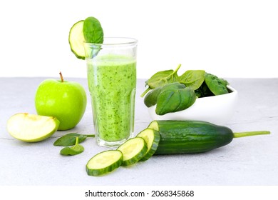 Green Spinach, Apple And Cucumber Smoothie. Detox The Body. Healthy Eating.