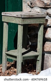 green stool