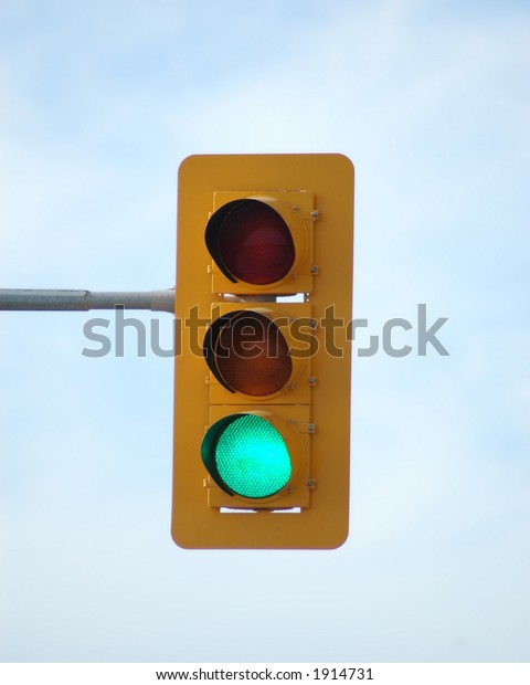 green traffic\
light