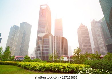 Greenbelt Park In Shanghai Financial Center District