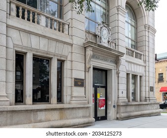 Greenwich, CT - USA - Aug. 29, 2021: Horizontal Closeup View Of Beaux Arts Bank Of America Financial Center On Greenwich Avenue.