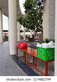 Gresik, Indonesia - Mar 2022 : The View Inside Ahmad Dahlan Mosque  With Pillars