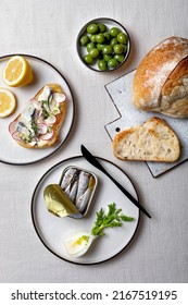 Grilled Bread Toast With Mayonnaise, Sardines, Radish And Marinated Fennel. Tin Of Sardines, Sardine Toast And Green Olives