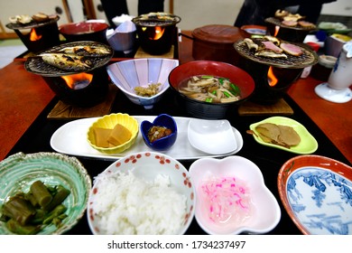 焼き魚定食 の画像 写真素材 ベクター画像 Shutterstock