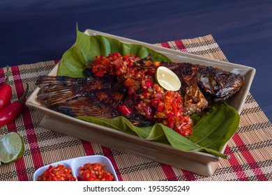 Grilled Gurame Fish Shrimp Paste Sambal Stock Photo 1953505249 ...