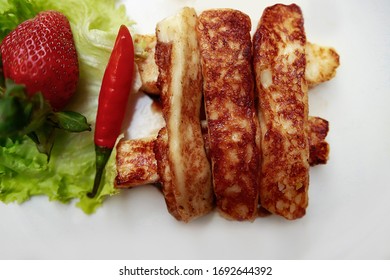 Grilled Halloumi Sticks In Wood Tray