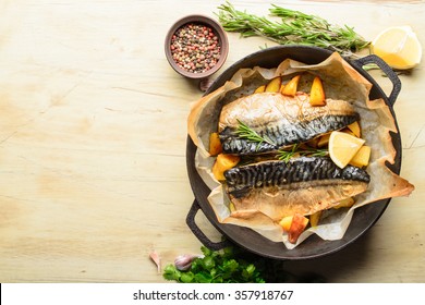 Grilled Mackerel Fish With Baked Potatoes