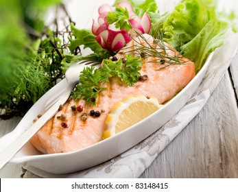 Grilled Salmon With Green Salad