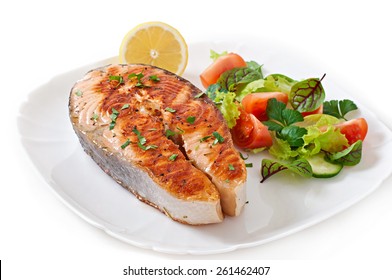 Grilled Salmon With Salad