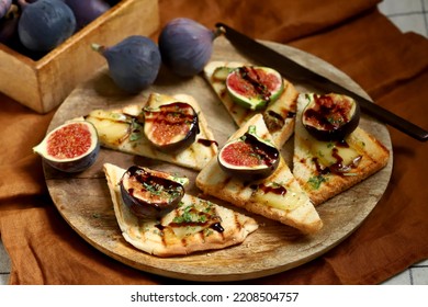 Grilled Toast With Figs And Cheese. Healthy Snack.