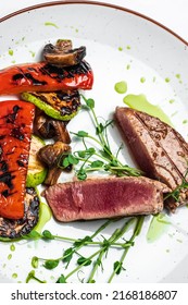 Grilled Tuna With Spice. Tuna Steak With Vegetables. Tuna Grill Seafood Fried Barbecue Fish Grilled. Diet Vegetarian Fish Dish, Ketogenic, Keto Or Paleo Diet Lunch, Healthy Food Trend. Top View.