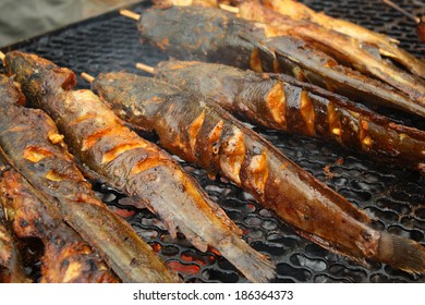 Grilled Walking Catfish. Grilled Fish. Their Sauce Made From Curcumin To Give Yellow-orange Color In Fish.