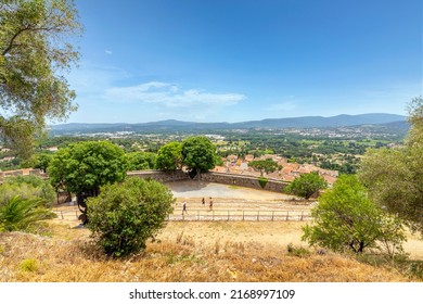 Grimaud, France - June 3 2022: View Of The French Provence Countryside And Towns From The Top Of The Historic Medieval Chateau De Grimaud, Or Grimaud Castle In The Hills Above Saint-Tropez, France.