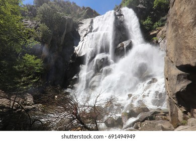 Grizzly Falls In Sequoia National Forest. Kings Canyon And Sequioa National Park. California. USA