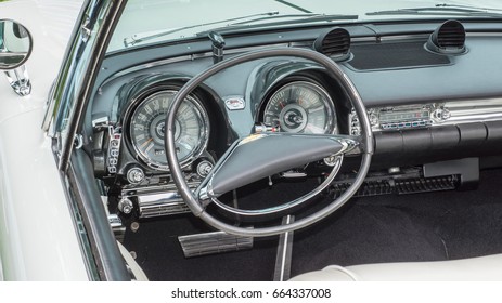 1960 chrysler imperial