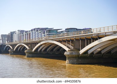 Grosvenor Bridge, London