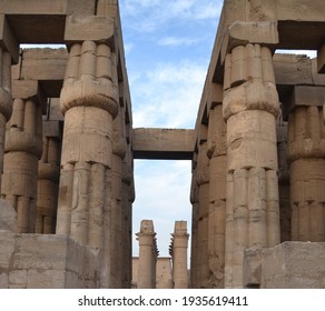 A Group Of An Ancient Egyptian  Pharaonic Pillars Made Of Stone From The Court Of King Amenhotep The Third, The Temple Of Luxor, The Luxor Governorate, Egypt