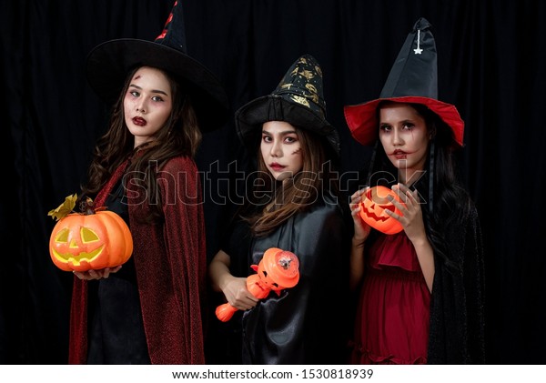 Group Asian Girls Wore Fantastic Halloween Stock Photo 1530818939 ...