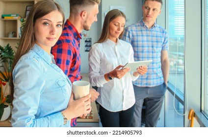 Group Of Buisness People Working On Tablet