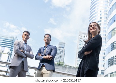 Group Of Business People.Business People Meeting Talking And Sharing Their Ideas In City. Business Team And Teamwork Concept. Business People Standing Outside In The City Discussing About New Project.