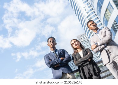 Group Of Business People.Business People Meeting Talking And Sharing Their Ideas In City. Business Team And Teamwork Concept. Business People Standing Outside In The City Discussing About New Project.