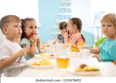 39,244 Child dining Images, Stock Photos & Vectors | Shutterstock