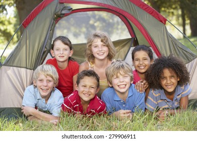 15,849 Camping tent kids Images, Stock Photos & Vectors | Shutterstock