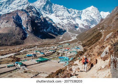 Group Of Climbers In Snow Mountains. Team Work Concept. Sagarmatha National Park, Trek To Everest Base Camp - Nepal Himalayas.