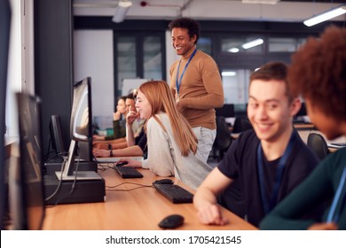 135,462 Teacher computer Images, Stock Photos & Vectors | Shutterstock