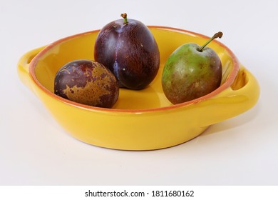 English Plum Imagenes Fotos De Stock Y Vectores Shutterstock