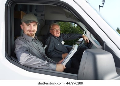 Group Delivery Man Car Stock Photo 447970288 | Shutterstock