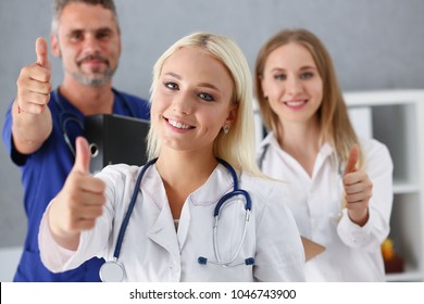 498 Great Team Of Doctors Images, Stock Photos & Vectors 