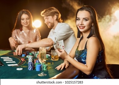 6,548 Female poker player Images, Stock Photos & Vectors | Shutterstock