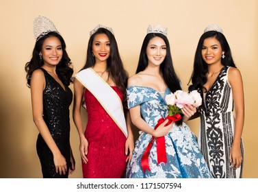 1,100 Thai race queens Images, Stock Photos & Vectors | Shutterstock