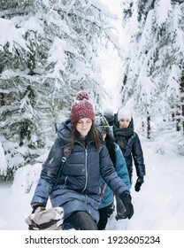 A Group Of Friends During A Winter Hiking Trip. Active Family Holidays During The Christmas Holidays.The Winter Lifestyle.Individual Winter Adventures.healthy Break.local Travel