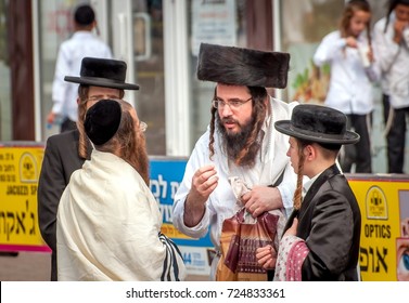 Hasidim Stock Photos, Images & Photography | Shutterstock