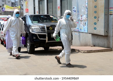 A Group Of Health Worker Is Seen In Front Of Dhaka Medical College Hospital For Treatment In Dhaka, Bangladesh, On April 12, 2021.

