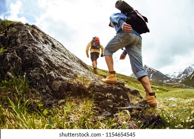 10,452 Mountain climbing holding hand Images, Stock Photos & Vectors ...