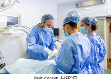 3,954 Operation theatre technician Images, Stock Photos & Vectors ...