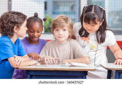 Portrait Smart Schoolgirls Schoolboys Looking Laptop Stock Photo (Edit ...