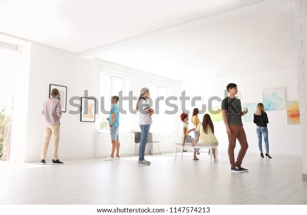 Group People Exhibition Art Gallery Royalty Free Stock Image