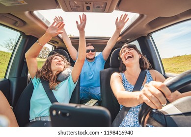 867 Friends group inside car Images, Stock Photos & Vectors | Shutterstock