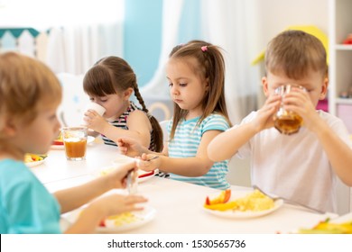 Group Preschool Children Have Lunch Day Stock Photo 1530565736 ...